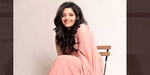 ரித்திகா சிங்கின் நியூ போட்டோஷூட்! வாவ் சொல்லும் ரசிகர்கள்