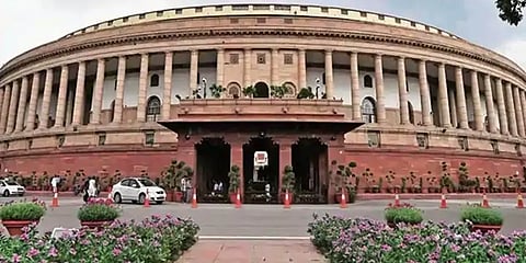 அதிகரித்து வரும் இந்தியாவின் கடன் சுமை: காரணம் என்ன?