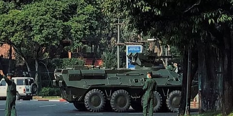 மியான்மரில் அரசியல் பதட்டம்: ஓராண்டுக்கு அவசர நிலை அறிவித்தது ராணுவம்!