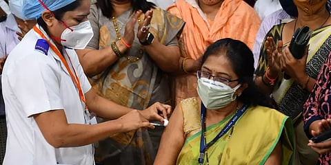 கொரோனாவுக்கு எதிரான மேலும் 2 தடுப்பூசிகள் விரைவில் நடைமுறைக்கு வரும்: நிர்மலா சீதாராமன்