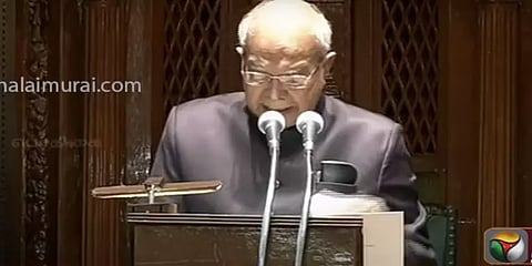 வணக்கம் கூறி தமிழில் உரையை தொடங்கிய ஆளுநர்