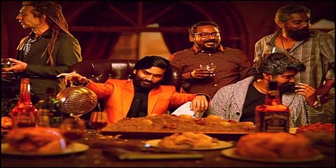 'ஜகமே தந்திரம்' தியேட்டரிலா அல்லது ஒடிடியிலா? - தனுஷ் போடும் ’ரசிகர்’ கணக்கு