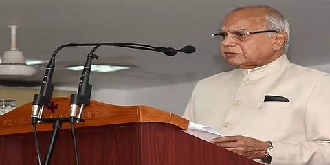 கொரோனா பேரிடர் காலத்தில் விலையில்லா மடிக்கணினி திட்டமே உறுதுணை: ஆளுநர்