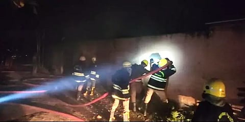 மதுரை: பழைய இரும்புக் குடோனில் பயங்கர தீ விபத்து... பல லட்சம் மதிப்பிலான பொருட்கள் சேதம்