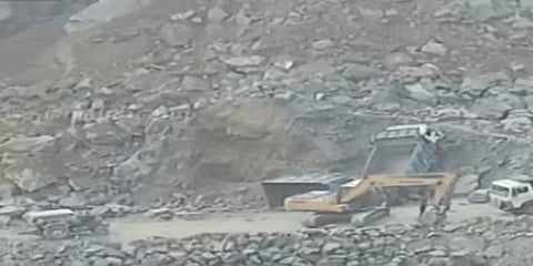 காஞ்சிபுரம்: கல்குவாரி சரிந்து விபத்து -2 பேர் உயிரிழப்பு