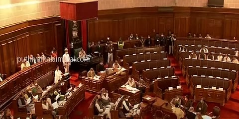 உச்சக்கட்டத்தில் மோதல்: ஆளுநர் உரை இல்லாமல் மேற்குவங்க பேரவை தொடங்கிய மம்தா!