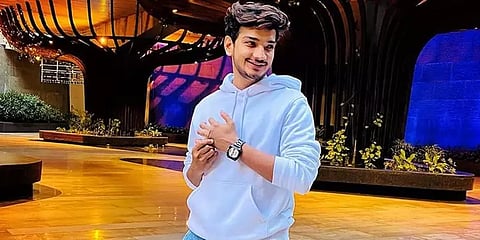 மத உணர்வுகளைப் புண்படுத்தியதாக கைது செய்யப்பட்ட முனாவர் ஃபாரூகி விடுதலை!