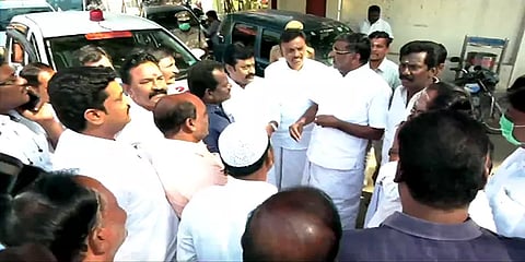 நிழலாக இருந்து பேசுபவருக்கு மத்தியில் முதல்வர் நிஜமாக இருந்து செயல்படுகிறார்: கே.சி.வீரமணி