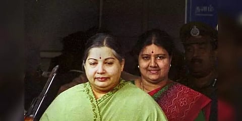 1996-ல் சுப்பிரமணியன் சுவாமி தொடர்ந்த வழக்கு... சசிகலா சிறை சென்றது ஏன்?