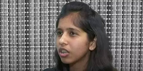 டெல்லி முதல்வர் அரவிந்த் கெஜ்ரிவால் மகளிடம் OLX தளத்தில் பண மோசடி.!