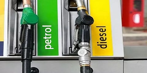 10 நாட்களில் ரூ1.14 விலையேற்றம்: ரூ.90ஐ நெருங்கிய பெட்ரோல் விலை: கலக்கத்தில் வாகன ஓட்டிகள்