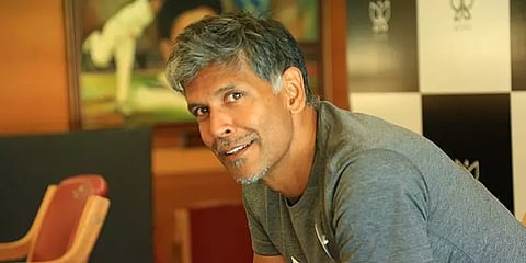 “அது இந்திய கலாச்சாரம்” - ஆடை இல்லாத தனது சர்ச்சை போட்டோ குறித்து நடிகர் மிலிந் சோமன்