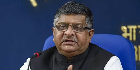 “இந்திய சட்டங்களை பின்பற்ற வேண்டும்” - சமூக ஊடகங்களுக்கு மத்திய அமைச்சர் எச்சரிக்கை