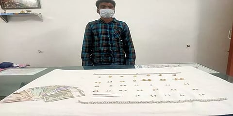 மூதாட்டிகளை நூதனமாக ஏமாற்றி திருட்டு: 27 நாட்களில் 15 பேரிடம் திருடிய நபர் கைது