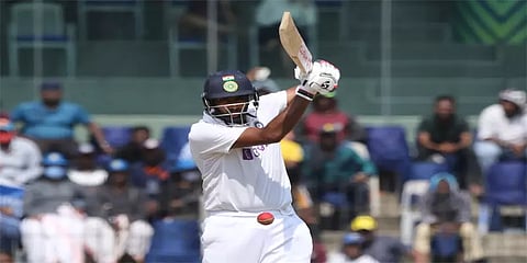 சென்னை டெஸ்ட் : அஷ்வின் சதம் விளாசினார்!