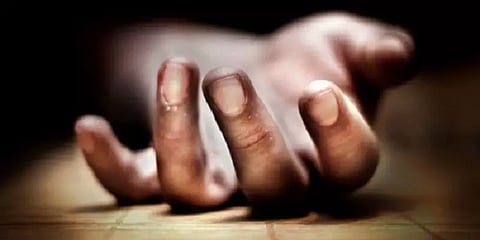 உ.பி: காதலர் தினத்துக்கு ட்ரீட் வைத்து மனைவியை கழுத்தை நெரித்துக் கொன்ற கணவர்