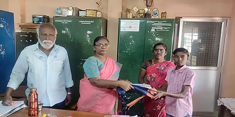 புதிய தலைமுறை செய்தி எதிரொலி: மீண்டும் பள்ளிக்கு செல்லும் சீர்காழி மாணவன்