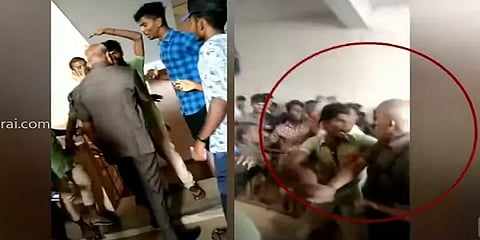 தென்காசி: கல்லூரி முதல்வருக்கும் மாணவர்களுக்கும் இடையே தள்ளுமுள்ளு!