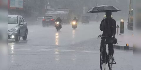 தமிழகத்தில் நேற்றிரவு பரவலாக மழை... இன்றும் மழைக்கு வாய்ப்பு