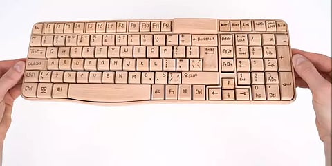 மரத்தினாலான கம்ப்யூட்டர் கீ-போர்ட்.. அசத்தலான கண்டுபிடிப்பு..