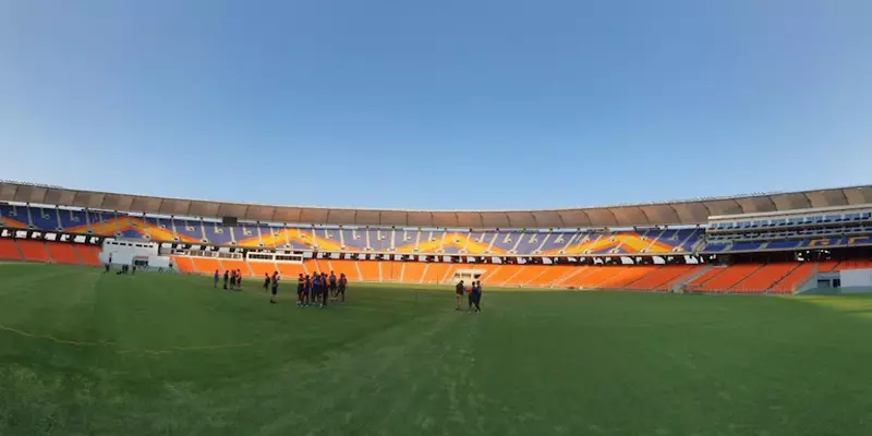 போட்டிக்கு தயாராக உள்ள உலகின் மிகப்பெரிய மைதானம்: மொடேரா ஸ்டேடிய சிறப்பம்சங்கள்