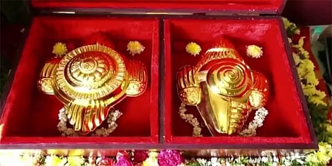 2 கோடி மதிப்பிலான தங்க சங்கு, சக்கரம் : திருப்பதி கோயிலுக்கு தேனி பக்தர் காணிக்கை