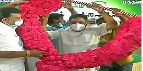 "அதிமுகவை மீட்போம்; டிடிவி தினகரனை முதல்வராக்க வேண்டும்" - அமமுக பொதுக்குழு தீர்மானம்