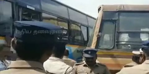கடலூரில் தற்காலிக பேருந்து ஓட்டுநரால் விபத்து