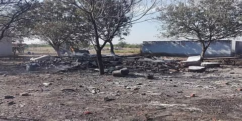 சிவகாசியில் தொடரும் பட்டாசு ஆலை விபத்து... 5 பேர் உயிரிழந்த ஆலையில் அதிகாரிகள் ஆய்வு