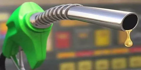 வாட் வரி 2% குறைப்பு: புதுச்சேரியில் குறைகிறது பெட்ரோல், டீசல் விலை!