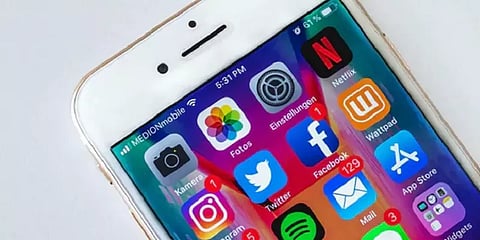 PT Web Explainer: இணைய சுதந்திரத்தின் கழுத்தை நெரிக்கிறதா சமூக ஊடக நெறிமுறைகள்?