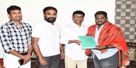 சசிக்குமார் நடிப்பில் மீண்டும் உருவாகும் ‘முந்தானை முடிச்சு’ – இயக்குநர் யார் தெரியுமா?