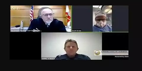 ஆபரேஷன் தியேட்டரில் இருந்தபடி வழக்கு விசாரணையில் ஆஜரான மருத்துவர்...நீதிமன்றம் கண்டிப்பு