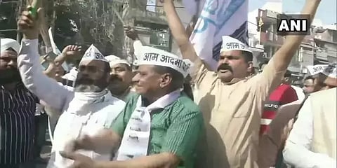 டெல்லி மாநகராட்சி வார்டு இடைத்தேர்தல் -ஆம் ஆத்மி வெற்றி; பாஜக தோல்வி