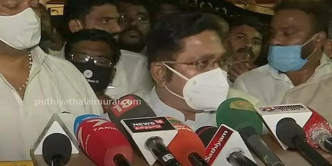 “சசிகலா அரசியலைவிட்டு விலகியது எனக்கு அதிர்ச்சி, சோகம்” - தினகரன் பேட்டி