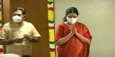 சசிகலாவின் இந்த திடீர் முடிவுக்கு தினகரன்தான் காரணம் - திவாகரன் குற்றச்சாட்டு