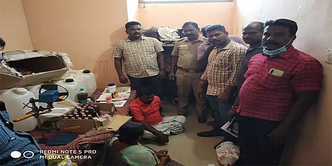 கட்டுக் கட்டாக கள்ள நோட்டுகள், போலி மதுபானங்கள் பறிமுதல் - காஞ்சிபுரத்தில் அதிரடி ரெய்டு