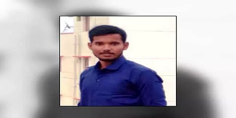 பரீட்சையில் திரைப்பட பாடல் எழுதியதால் கிண்டல், வெளியேற்றம்: மாணவர் எடுத்த சோக முடிவு