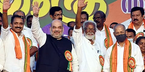 கேரளாவில் எடுபடாத 'வசப்படுத்தும்' உத்தி... பிரபலங்களால் மாற்றம் காணுமா பாஜக? - ஒரு பார்வை