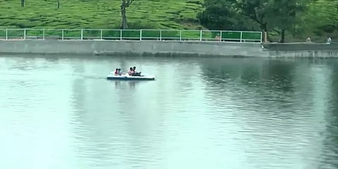 வால்பாறையில் தயாரானது 'போட் ஹவுஸ்'