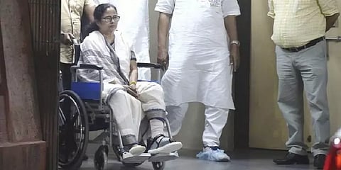 மரடோனா, மெஸ்ஸி, மம்தா... மேற்கு வங்க தேர்தல் களமும் கால்பந்தும்!