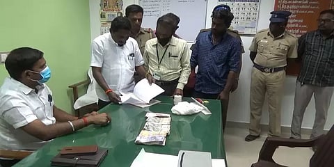 பவானிசாகர் தொகுதி:வாகனத்தில் ஆவணங்களின்றி கொண்டுவரப்பட்ட ரூ 4.66 லட்சம் பறிமுதல்