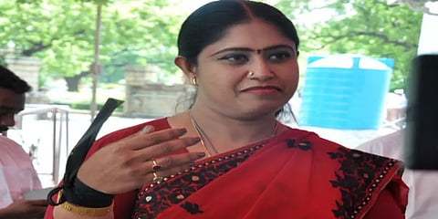 “வேறு கட்சிக்கு மாறுகிறேனா; எல்லாமே வதந்தி” - காங். எம்.எல்.ஏ விஜயதாரணி