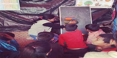 ‘கிசான் பள்ளி’: டெல்லி விவசாய போராட்ட களத்தில் தொழிலாளர்களின் பிள்ளைகளுக்கு புதிய பள்ளி!