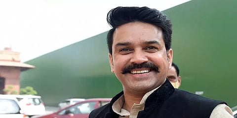 "மாநிலங்கள் குறைத்தால் மத்திய அரசும் குறைக்கும்"- பெட்ரோல் விலை குறித்து அனுராக் தாக்கூர்