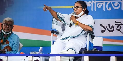 "கூட்டமே வராததால் விரக்தியில் இருக்கிறார் அமித் ஷா!" - மம்தா