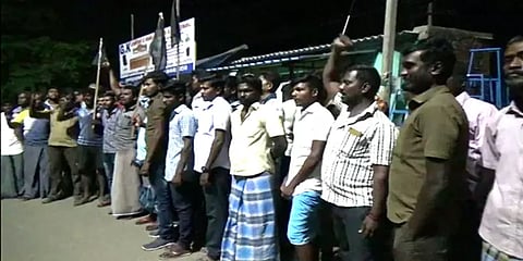 விருதுநகர்: தேர்தலை புறக்கணிக்கப்போவதாக கோட்டைப்பட்டி கிராம மக்கள் போராட்டம்