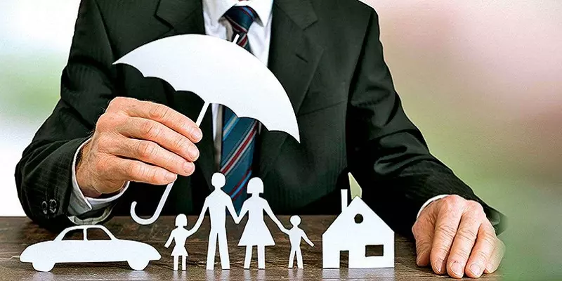 PT Web Explainer: உயரும் டேர்ம் இன்ஷூரன்ஸ் ப்ரீமியம்... என்ன செய்யலாம்?