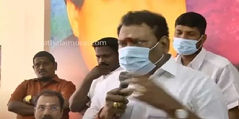 வேறு தொகுதியில் போட்டியிட வாய்ப்பு... கண்ணீர் விட்டு அழுத புதுவை அதிமுக வேட்பாளர்!