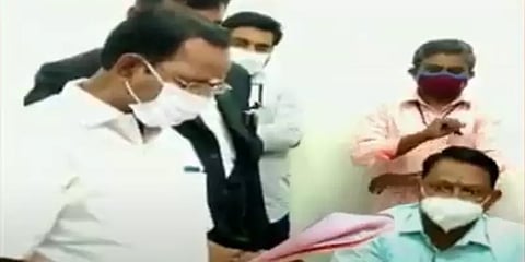 சேந்தமங்கலம் அதிமுக எம்.எல்.ஏ சுயேச்சையாக மனு தாக்கல்